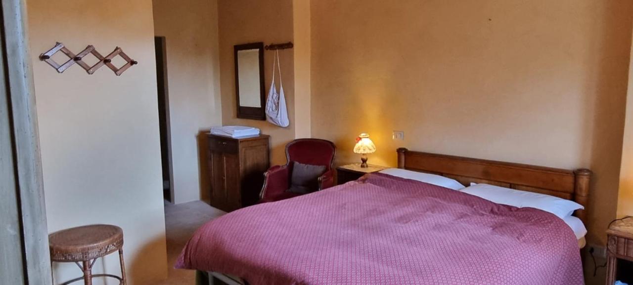 Borgo Cardaneto Bed & Breakfast Montone  Exterior photo