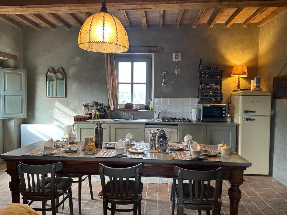 Borgo Cardaneto Bed & Breakfast Montone  Exterior photo
